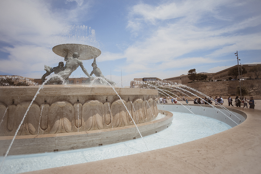 Malta - Triton fountain