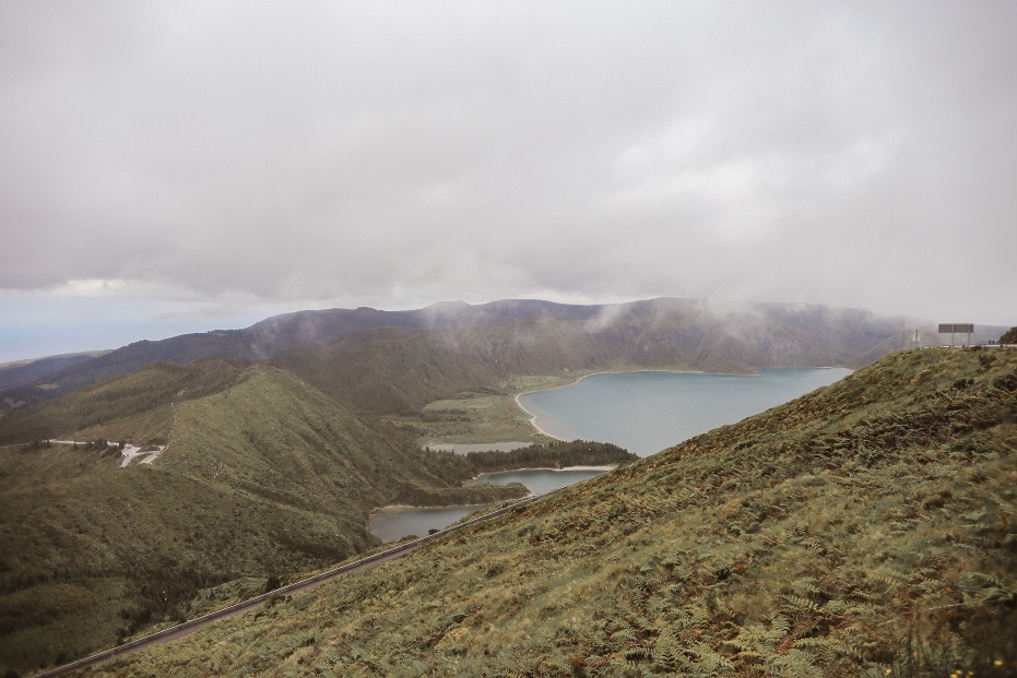 Fog over Lago do Fogo