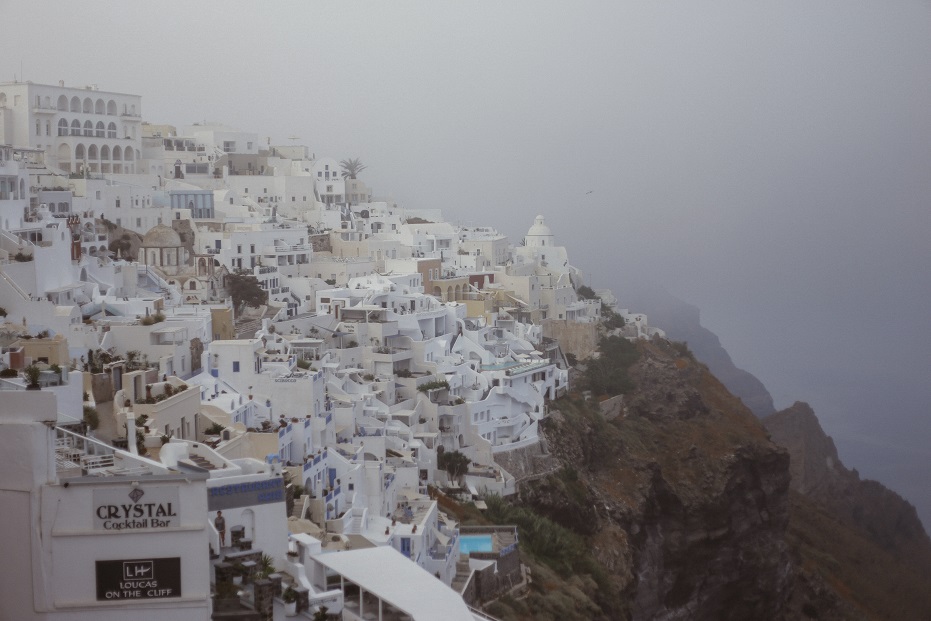 Foggy morning in Fira